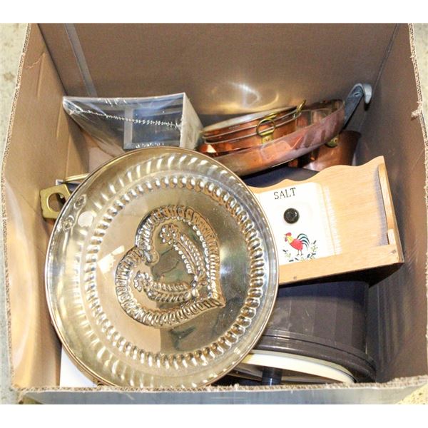 COPPER WALL DÉCOR AND CERAMIC