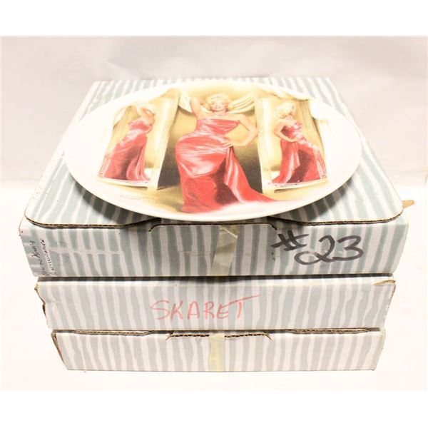 2 BEATTLES AND 1 MARIYLN MONROE DELPHI