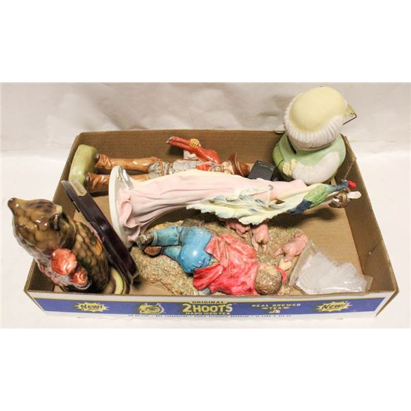 BOX OF FIGURINES