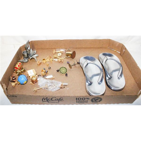 METAL SANDALS AND VARIOUS MINATURE