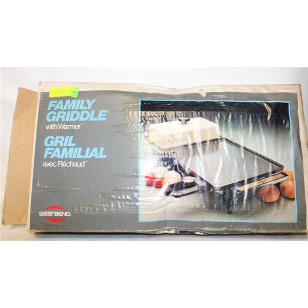 FAMILY GRIDDLE WITH WARMER