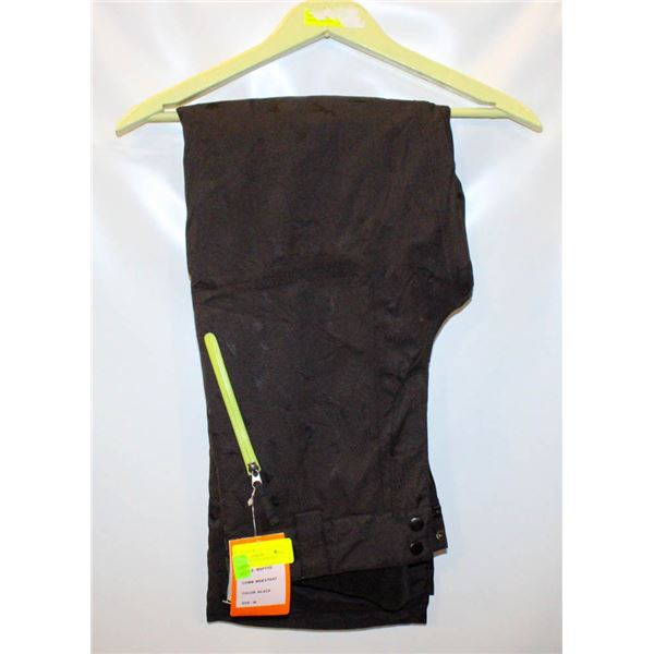 URNIC5 MEDIUM SNOWBOARD PANTS W/TAGS
