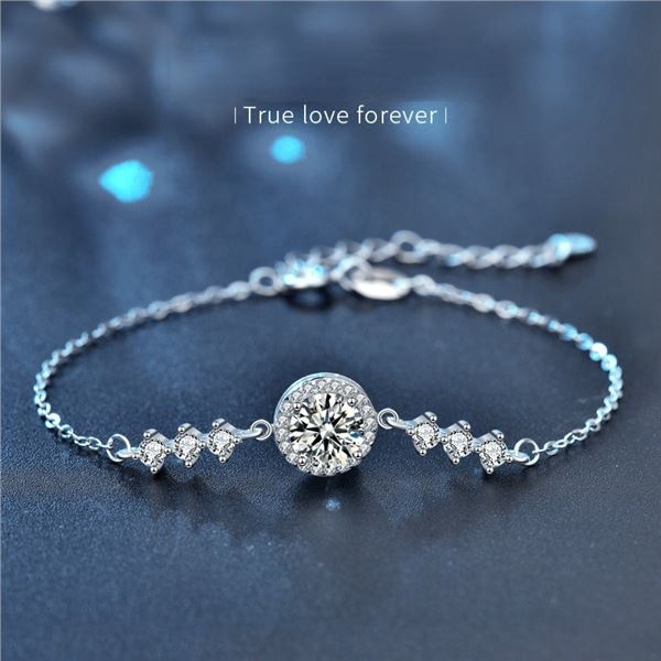 1 CT GRA CERTIFIED ROUND BRILLIANT MOISSANITE