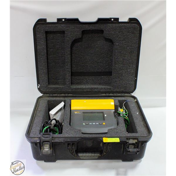 FLUKE INSULATION TESTER W CASE