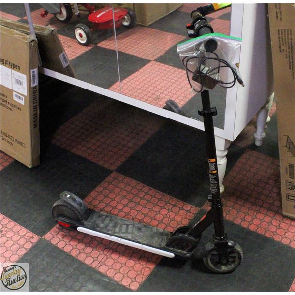 KIDS JETSON OMEGA ILLUMINATED ELECTRIC SCOOTER