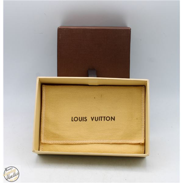 EMPTY GENUINE LOUIS VUITTON SMALL BOX + DUST BAG