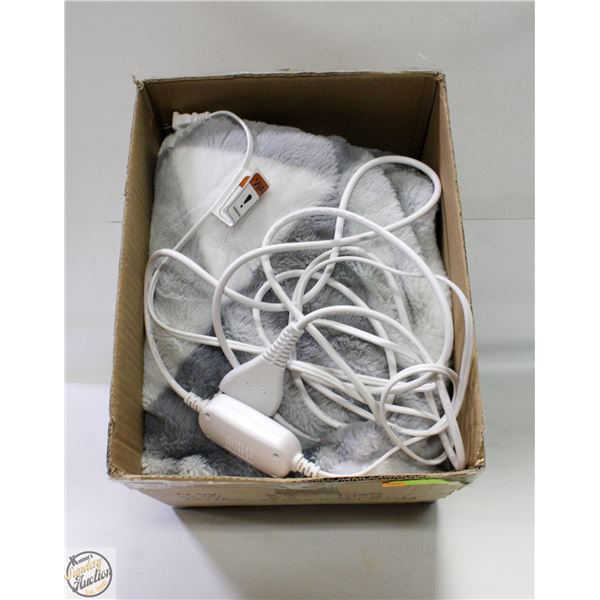 BERKSHIRE HEATED THROW BLANKET 50 X 60"