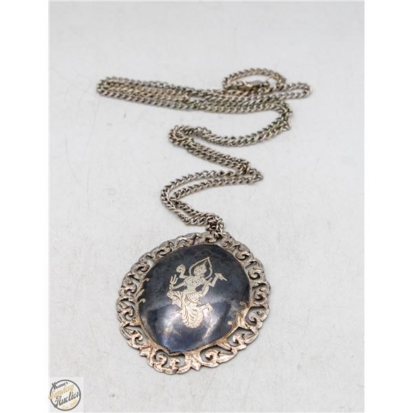 VINTAG SIAM STERLING PENDANT 16 GRAMS WITHOUT