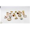 Image 1 : COLLECTION OF GOLD TONE RINGS - UNMARKED OR