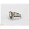 Image 1 : LADIES JEWELED LARGE CENTER HEART SZ 12.25 RING