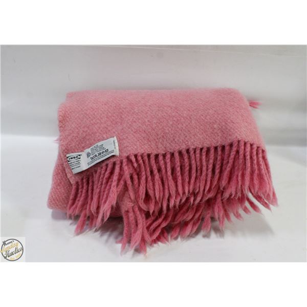 100% WOOL VINTAGE PINK BLANKET