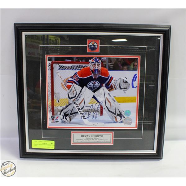 DEVAN DUBNYK AUTOGRAPH WITH COA