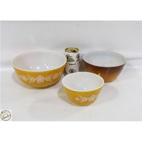 3 VINTAGE PYREX BOWLS