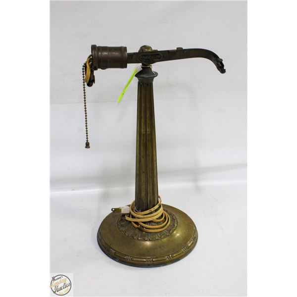 WORKING VINTAGE BRASS TABLE LAMP BASE
