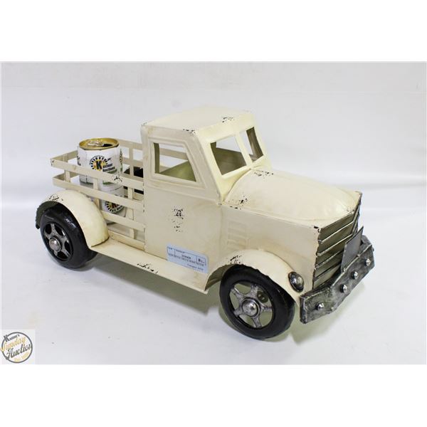NEW METAL TRUCK HOME DECOR,
