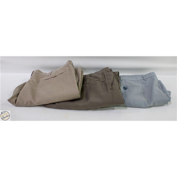 3 PAIRS MENS PANTS SIZES 38X30, 40, 40 LEVIS &