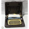 Image 1 : SMITH-CORONA CLASSIC 12 HARD CASED