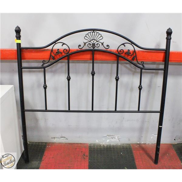 METAL QUEEN HEADBOARD