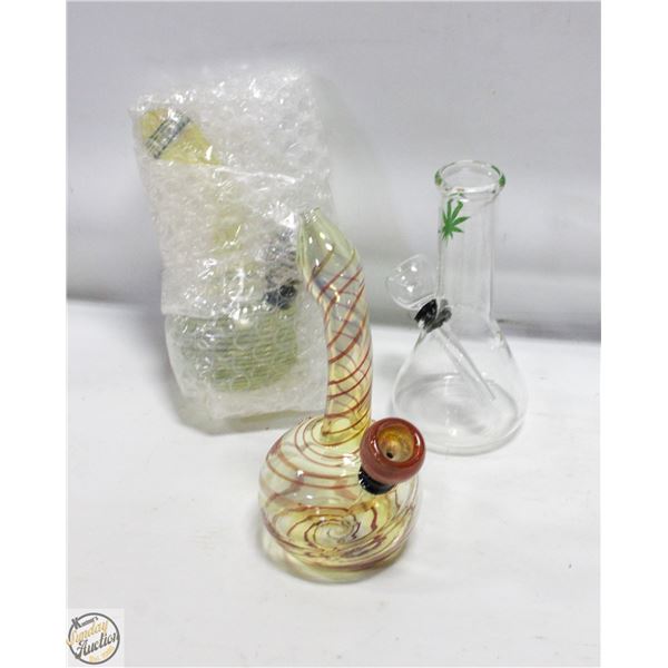 3 GLASS BONGS