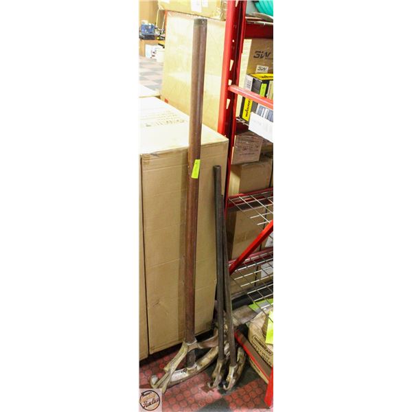 LOT OF 3 VARIOUS CONDUIT PIPE BENDERS
