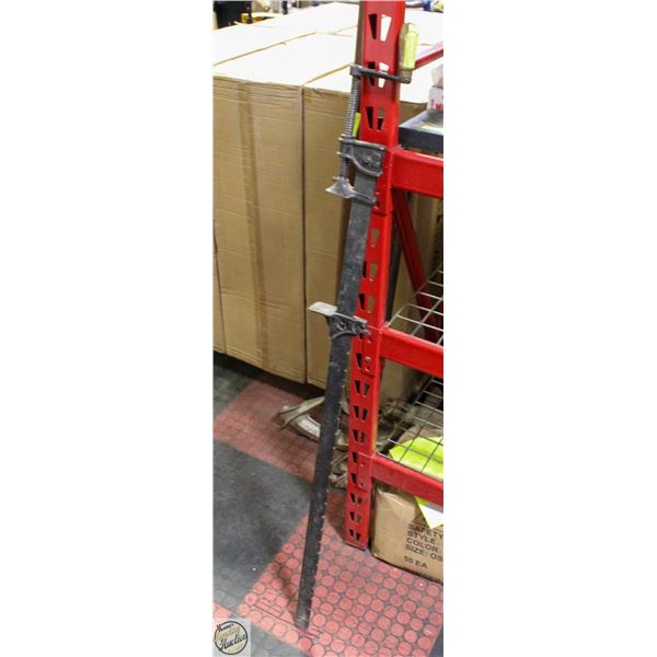 ANTIQUE CAST IRON BAR CLAMP