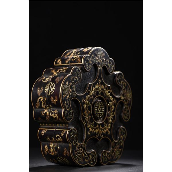 Wood-Based Lacquered Box with True Gold Painted "Five Blessings Bestowing Longevity" Design