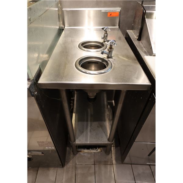 Commercial 2-Compartment Sink w/ Undershelf 18" x 31" x 36"H