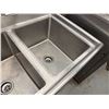 Image 2 : Elkay Foodservice 12232 Stainless Steel 2-Basin Sink w/ Undershelf
