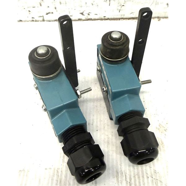 Lot of (2) Honeywell #BZE6-2RN Micro Switches
