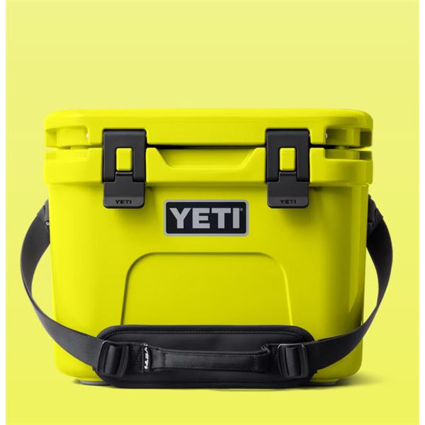 YETI Roadie 15  Firefly Yellow Sku 70000003804