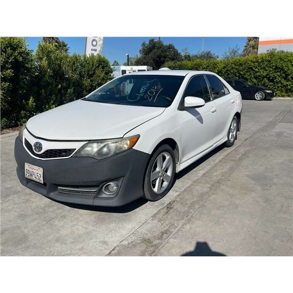 TOYT CAMRY 2013 O/S TITLE 2 DAYS