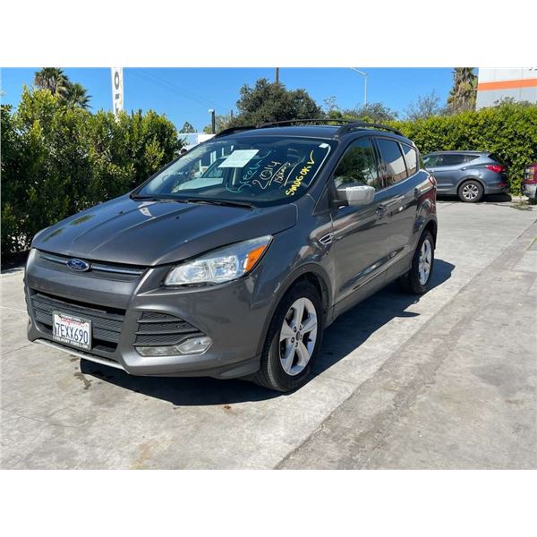 FORD  ESCAPE 2014 O/S-T SMOG-2 DAYS