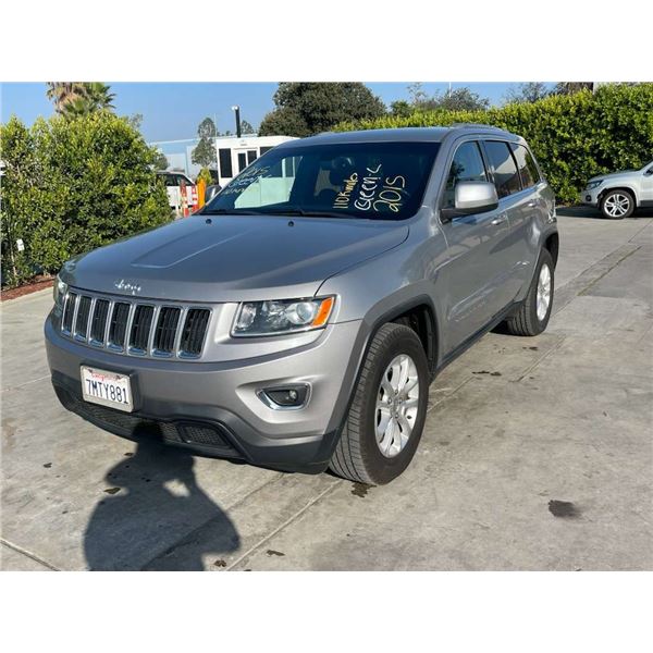 JEEP  GD CHEROKEE 2015 O/S TITLE 2 DAYS