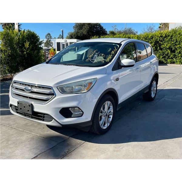 FORD  ESCAPE 2017 O/S-T SMOG-2 DAYS