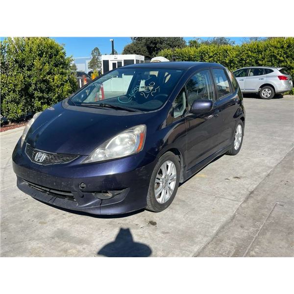 HOND FIT 2010 O/S TITLE 2 DAYS