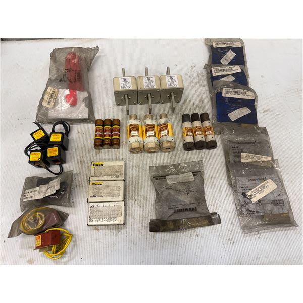 Lot of Fuse & Fuse Related Items