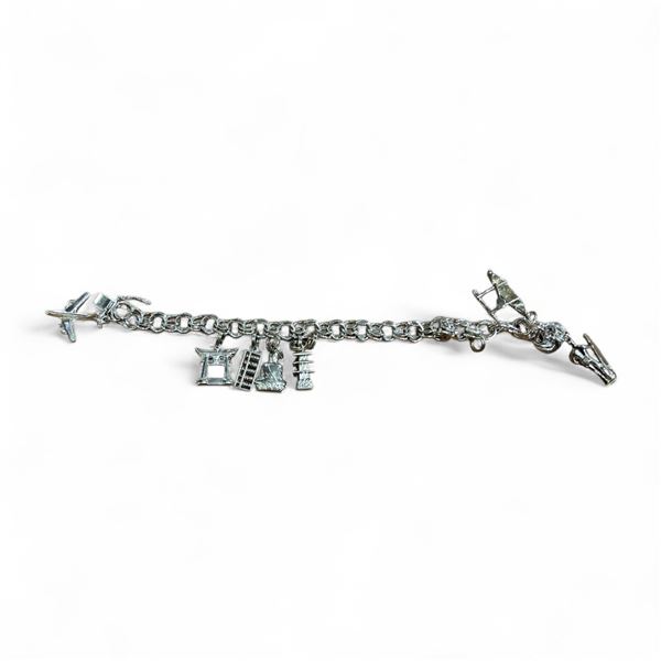 8" Sterling Silver Charm Bracelet with 7 Sterling Charms - Total weight: 250 grams