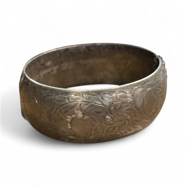 1950s Sterling Silver Hinged Bangle Bracelet - 1" Wide - Weight: 41 grams