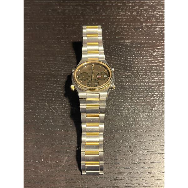 Men's Seiko Quartz Chronograph Stainless Steel Watch with Black Face - Model: 7A38-7090 - Very gentl