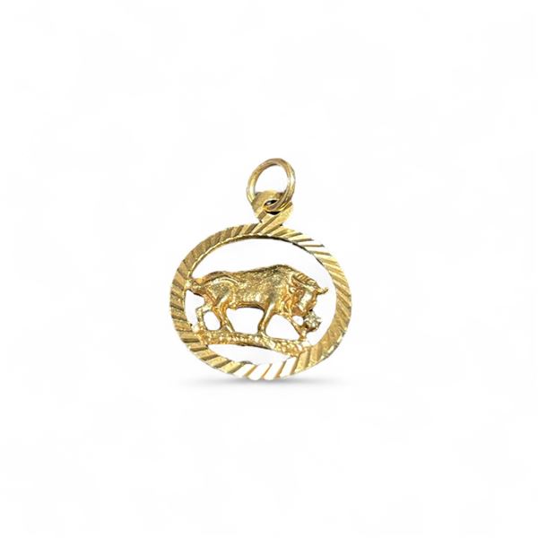 10KT Yellow Gold "Taurus" Astrological Pendant - 17mm diameter - Weight: 3 grams