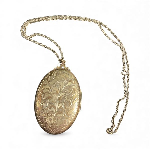 Large 1950s Sterling Silver Locket on 21" Sterling Chain - Locket is 1.5" x 2" - Total weight: 32.5 
