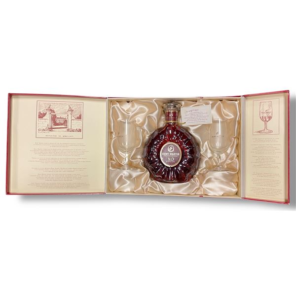 Remy Martin Cognac Fine Champagne XO Special with Two Cellar Master Glasses, 750ml