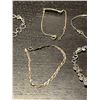 Image 3 : 6 Vintage Sterling Silver Bracelets - 1 engraved and 1 has marquisate gems - Total weight: 25 grams