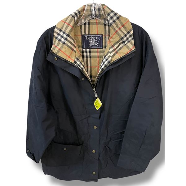 Burberrys Multi‑Pocket Jacket - Authenticity Not Verified