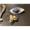 Image 2 : 5 Vintage Sterling Silver Brooches  - Total weight including gems: 37 grams