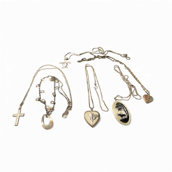 6 Sterling Silver Necklacesb-1 has enamel and 1 has amber crystals - Total weight: 51 grams