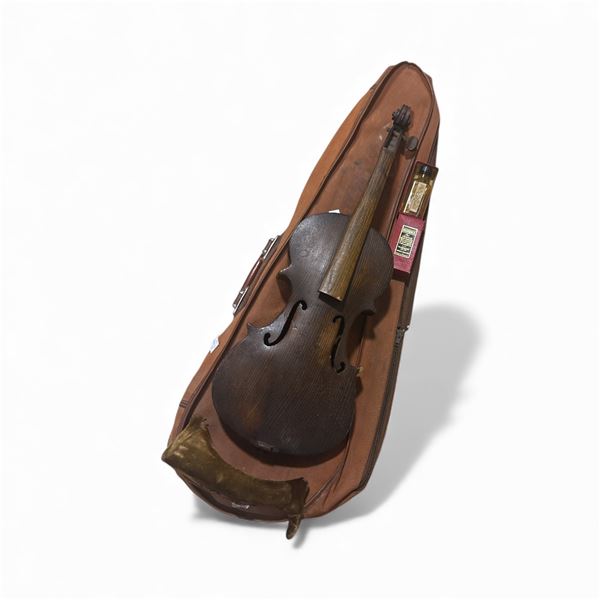 Vintage Violin w/ case, chin pad & cleaning agent