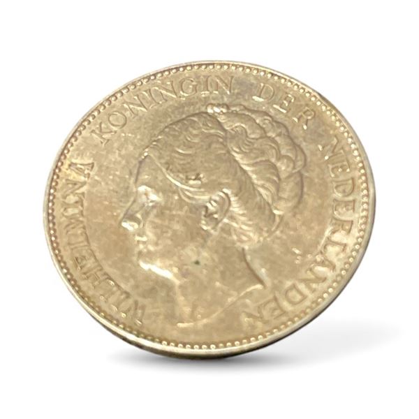 1939 Netherlands 1 Gulden Coin - .720 Silver - Weight: 10 grams - Circulated