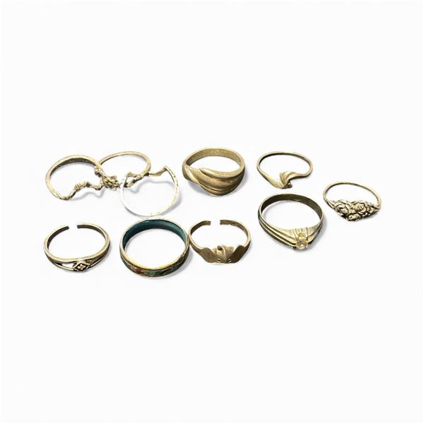 8 Silver Rings - 4 are stamped .925 - all are non-ferrous - Total weight: 20.5 grams