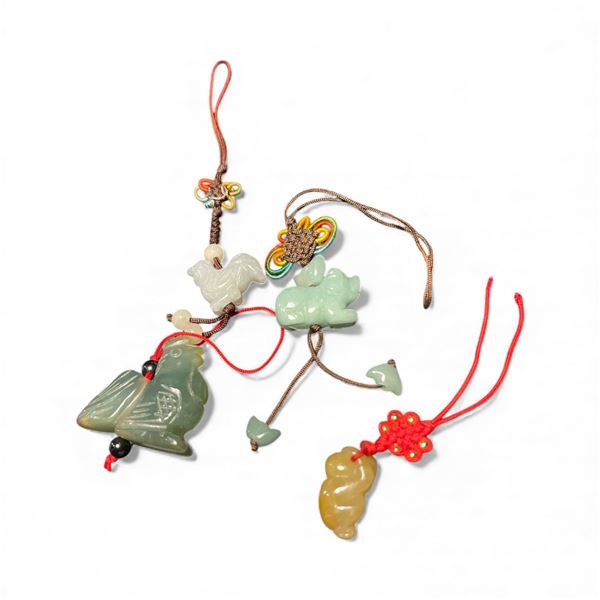 4 Carved jade and Jadeite Figures - Largest is the Rooster (12mm x 27mm x 32mm)